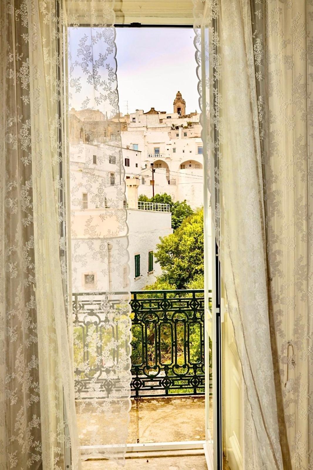 Suite La Terrazza Di Don Peppino Остуни Экстерьер фото